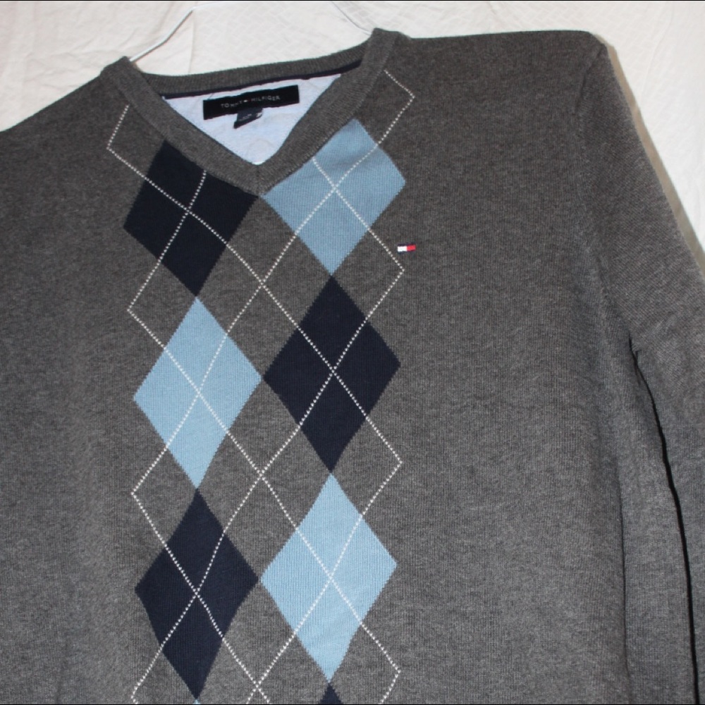 TH ARGYLE SWEATER SIZE M
